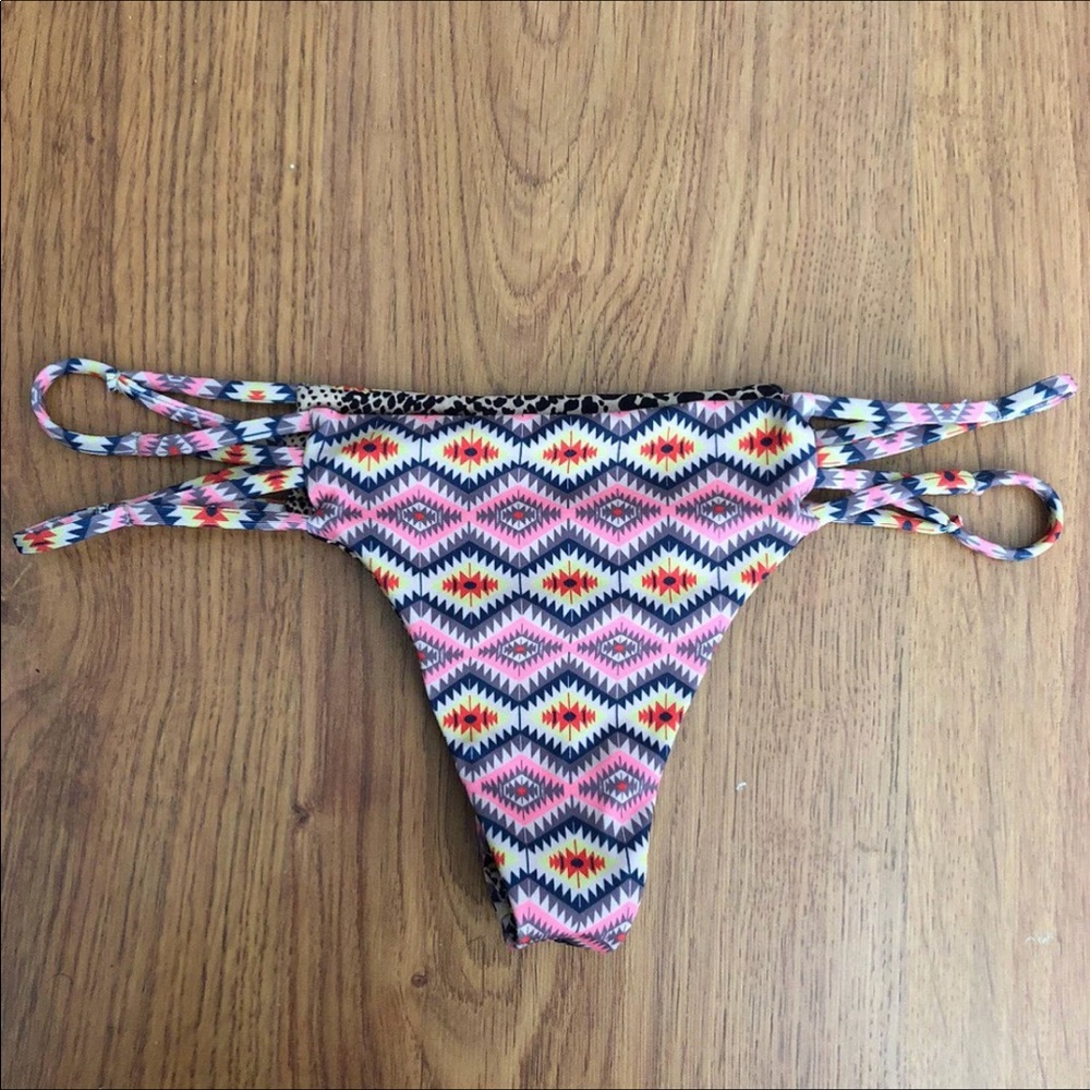 Acacia Maui Bottom in Navajo